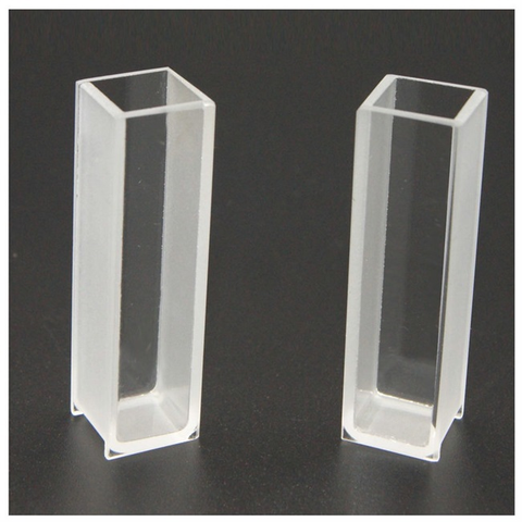 Cuvetta al quarzo per diagnostica in vitro (IVD).