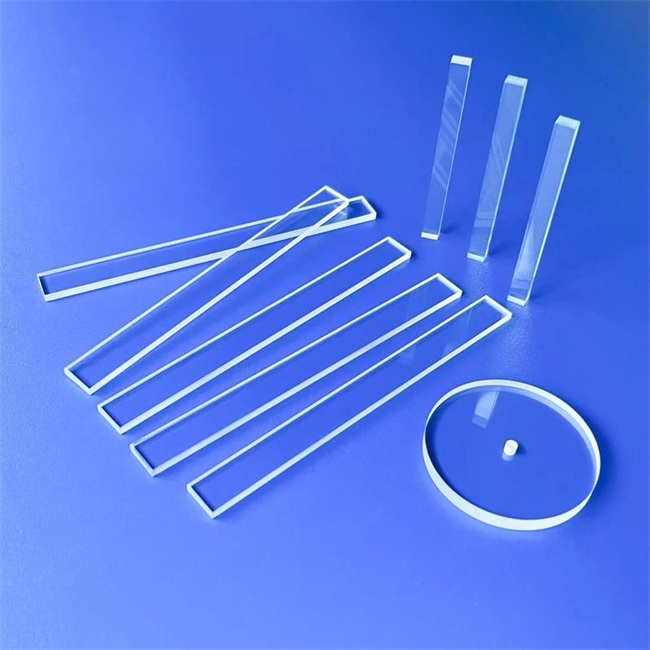 Quali sono i vantaggi speciali del vetro al quarzo JGS2 negli esperimenti sui semiconduttori