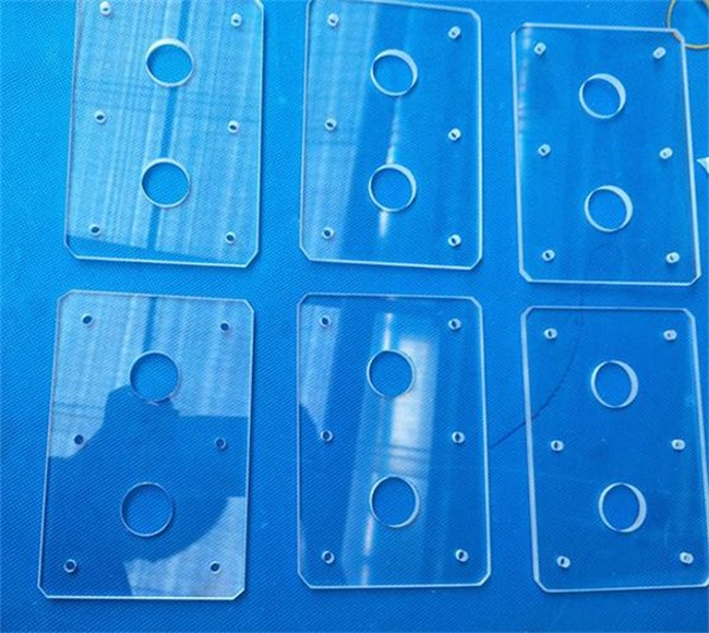 &iquest;Qu&eacute; vidrio de cuarzo es m&aacute;s adecuado para instrumentos &oacute;pticos?