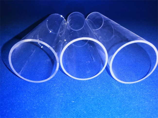 대구경 석영 튜브를 사용하는 산업 분야