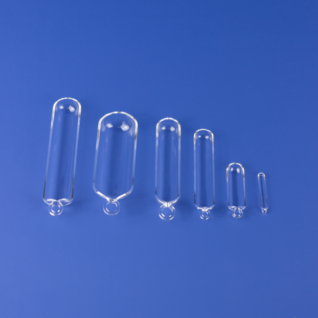 Une usine capable de traiter une production personnalis&eacute;e de bateaux en quartz