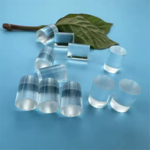 Haste de quartzo para suporte de janela infravermelha