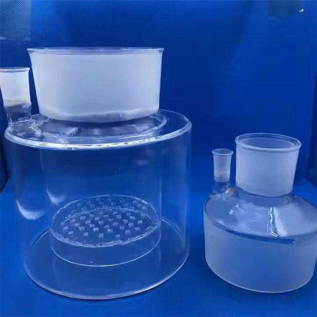 Quali operazioni sperimentali comuni sono adatte per il crogiolo di quarzo