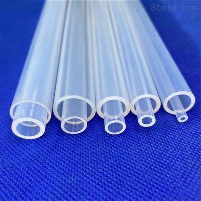 Tube en verre de silice fondue haute transparence