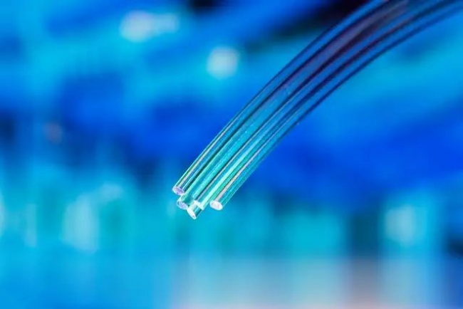 Was sind die Vorteile von vorgefertigten Glasfaser-Quarzst&auml;ben?