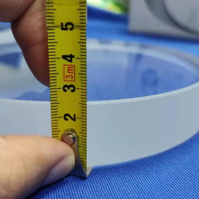Kundenspezifische ultradicke Quarzglasscheibe