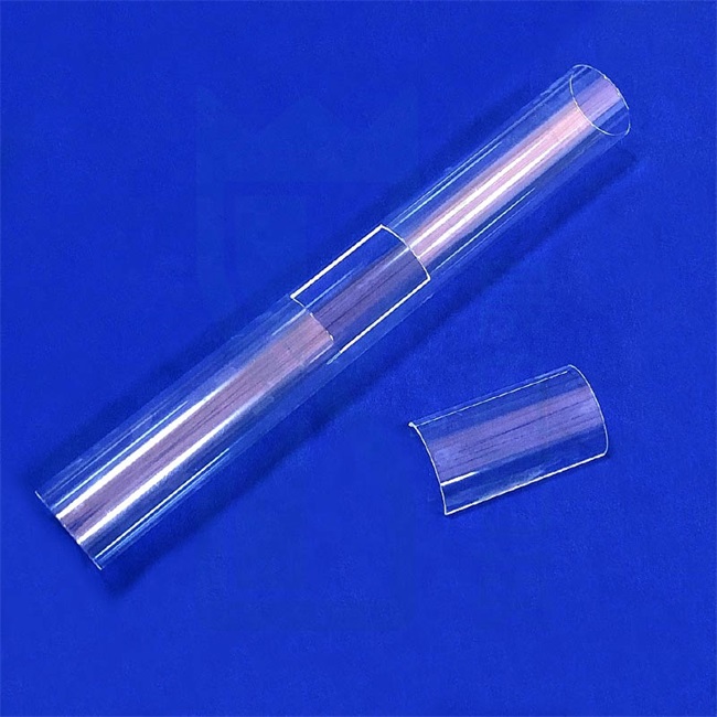 Welke rol speelt de kwartsbuis in het experimentele proces?