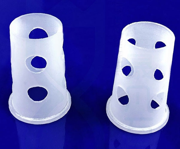 Tubo in silice fusa smerigliata da 3-300 mm con fori a parete