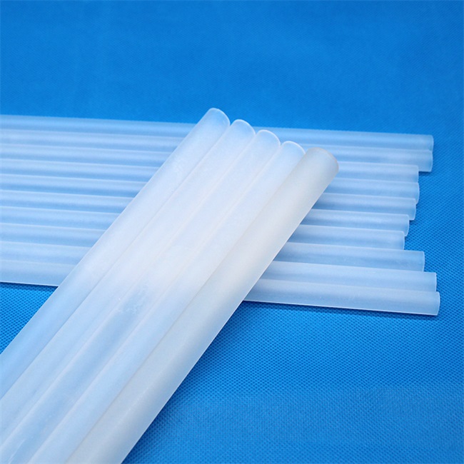 不透明乳白色石英ガラス管とは