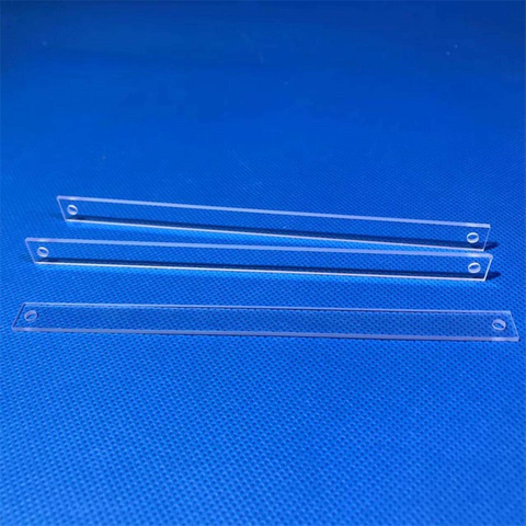 Placa rectangular de vidrio de cuarzo perforado con dos extremos