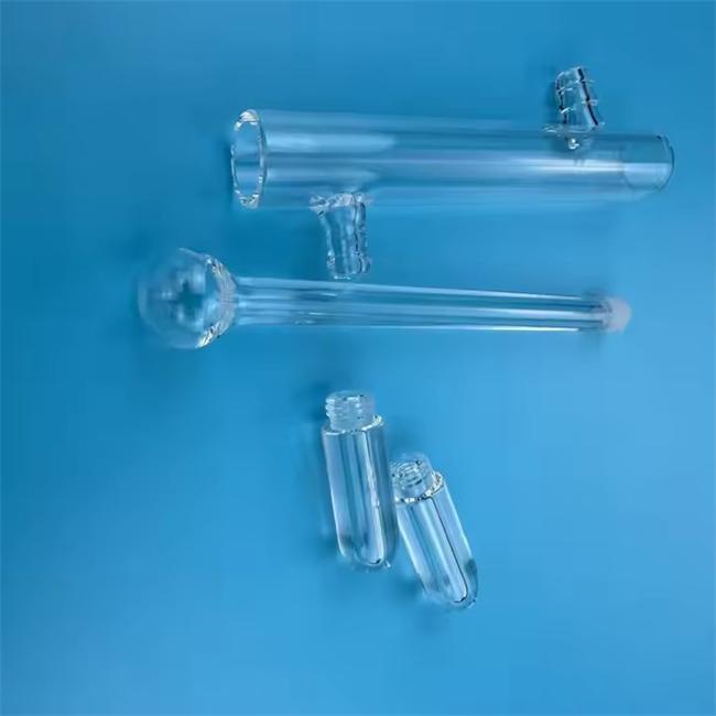 Fabricant de tubes de quartz personnalis&eacute;s pour le soudage et la d&eacute;coupe